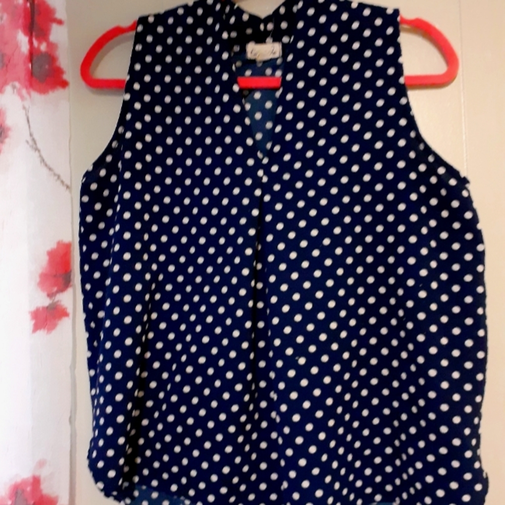 Sleeveless top